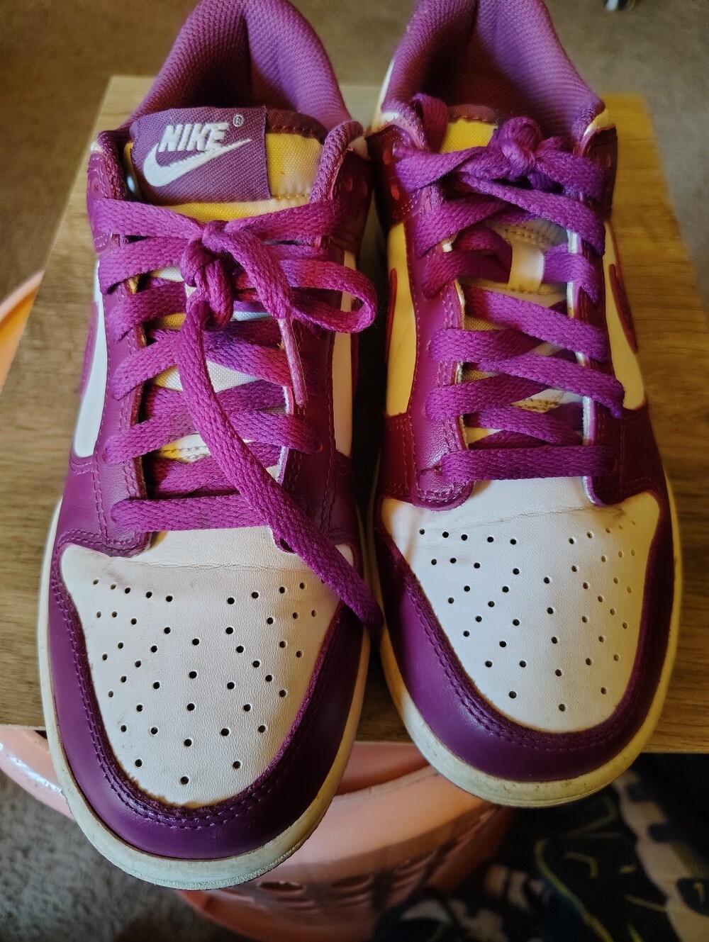 Nike Low-Top Sneakers in Purple and Cream